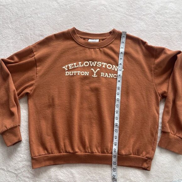 Yellowstone Womens L Sweatshirt Pullover Dutton‎ Ranch Fleece Crop Sweater - Picture 7 of 8